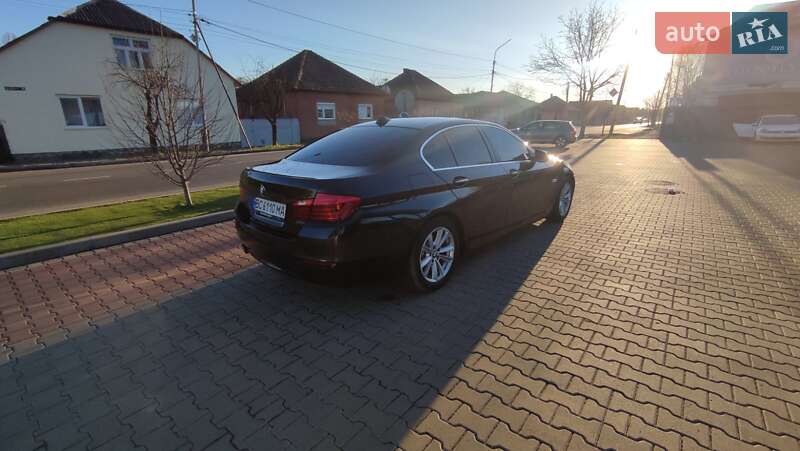 Седан BMW 5 Series 2014 в Дрогобичі