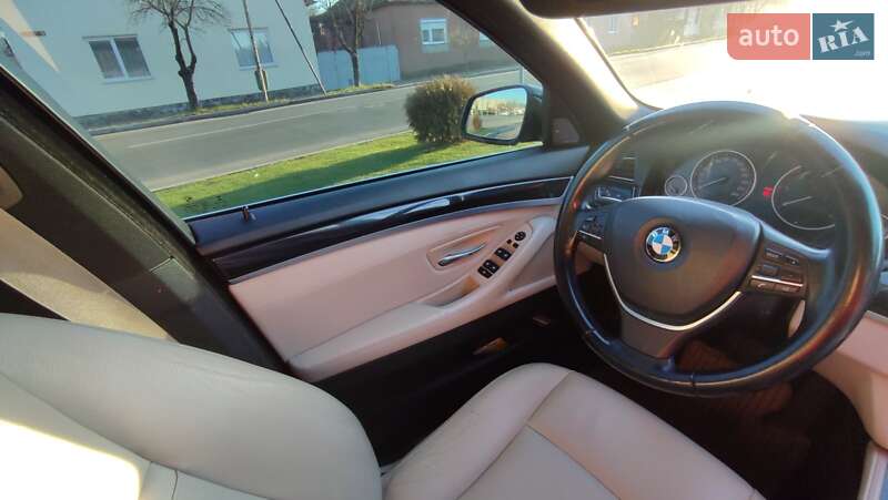 Седан BMW 5 Series 2014 в Дрогобичі