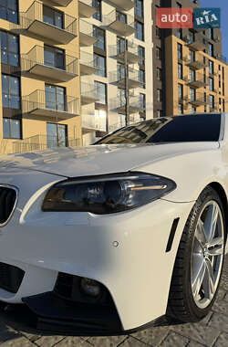 Седан BMW 5 Series 2014 в Пустомитах