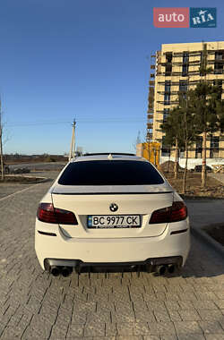 Седан BMW 5 Series 2014 в Пустомитах