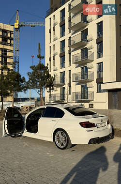 Седан BMW 5 Series 2014 в Пустомитах