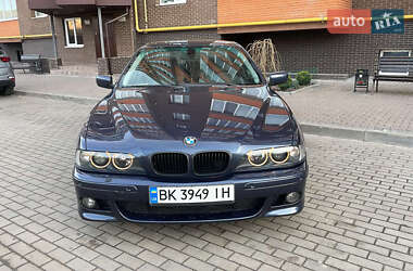 Седан BMW 5 Series 2001 в Ровно