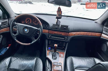 Універсал BMW 5 Series 2002 в Кореці