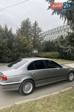 Седан BMW 5 Series 1998 в Шепетівці