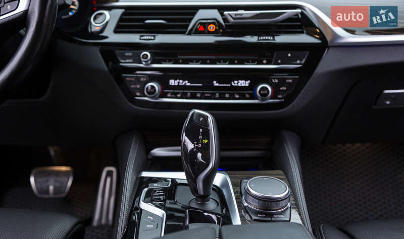 Седан BMW 5 Series 2018 в Житомирі