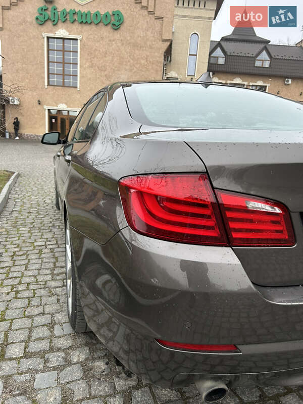 Седан BMW 5 Series 2010 в Первомайске фото 8 Седан BMW 5 Series 2010 в Первомайске