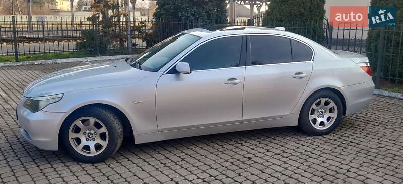 Седан BMW 5 Series 2004 в Ужгороде