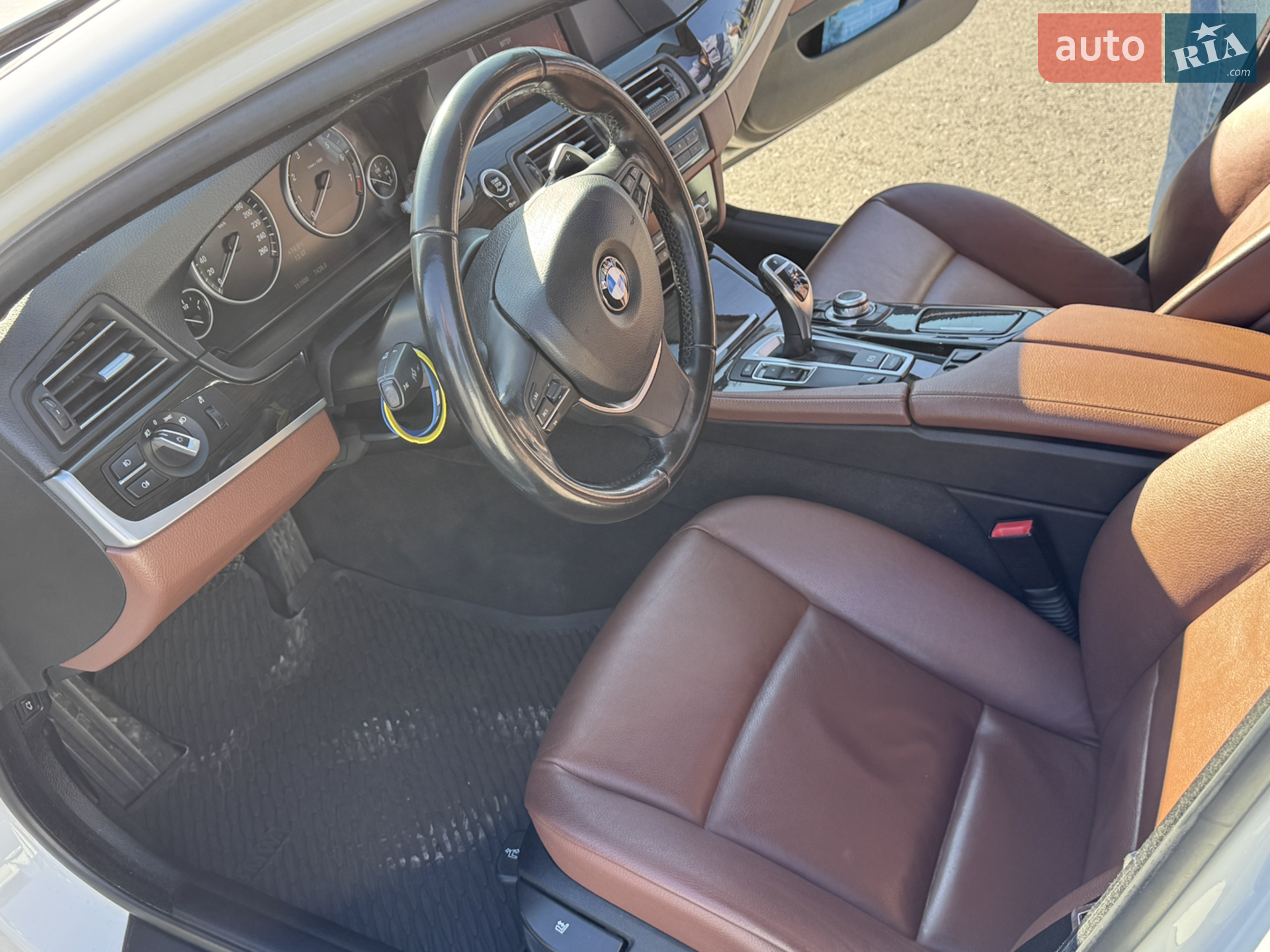 2012 BMW 5er - мініатюра 22