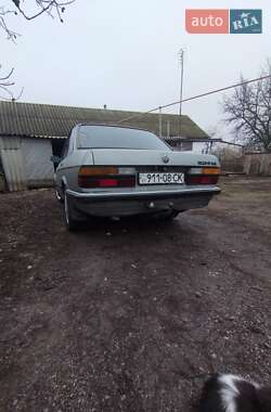 Седан BMW 5 Series 1986 в Шишаки