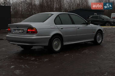 Седан BMW 5 Series 2000 в Ровно