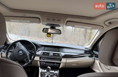 Седан BMW 5 Series 2011 в Золочеві