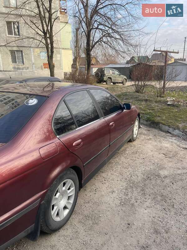 Седан BMW 5 Series 1999 в Запорожье