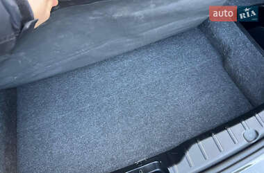 Седан BMW 5 Series 2011 в 