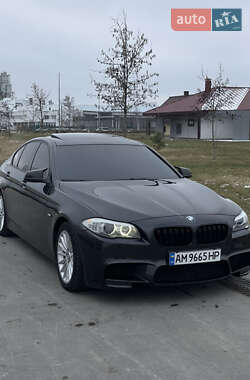 Седан BMW 5 Series 2012 в Коростене