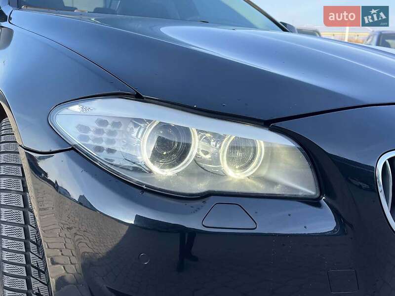 Седан BMW 5 Series 2010 в Львові