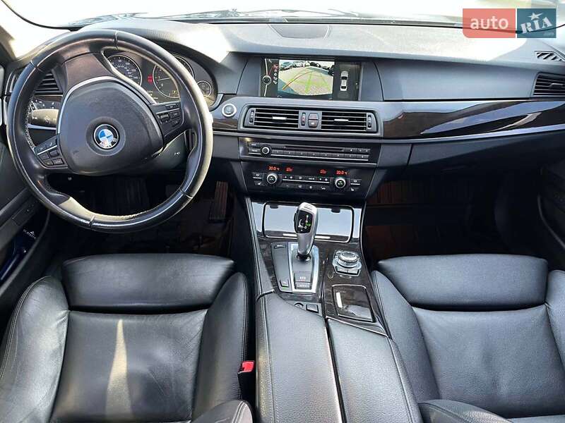 Седан BMW 5 Series 2010 в Львові