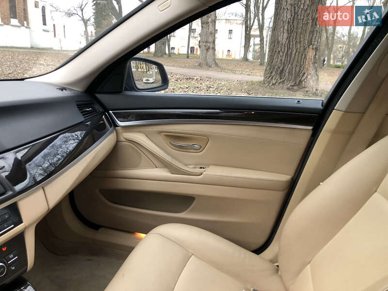 Седан BMW 5 Series 2015 в Чернигове