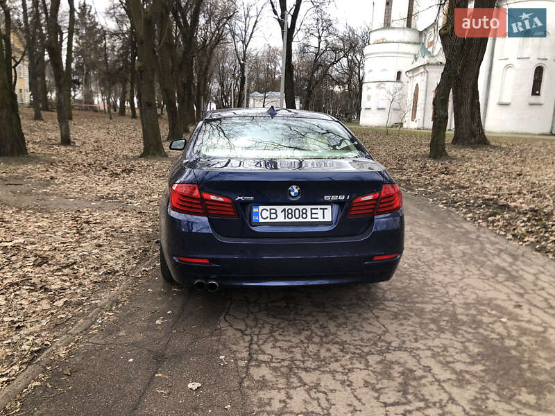 Седан BMW 5 Series 2015 в Чернигове