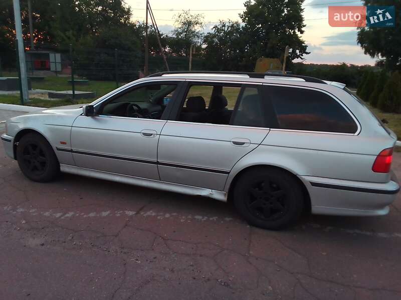 BMW 5 Series 2000