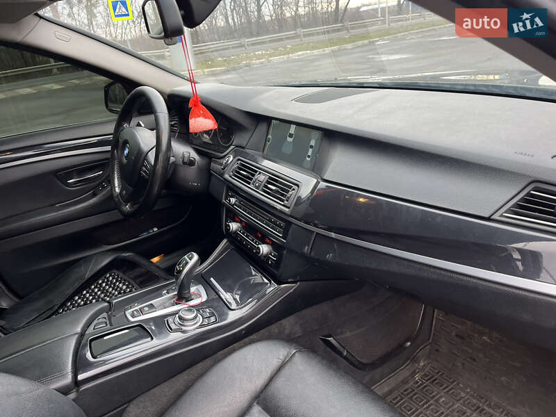 Седан BMW 5 Series 2012 в Хмельницькому