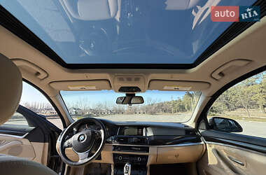 Седан BMW 5 Series 2015 в 