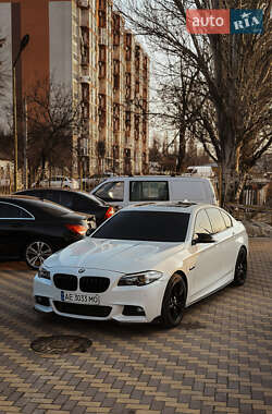Седан BMW 5 Series 2014 в 