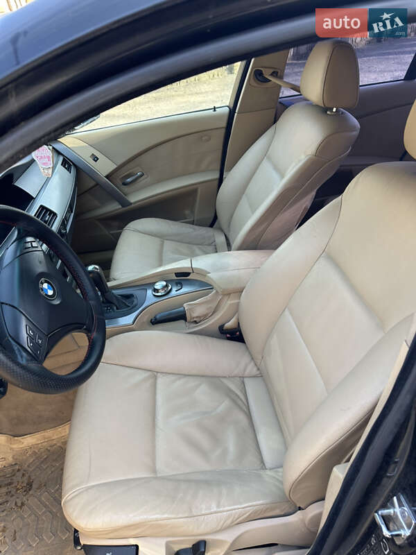 Седан BMW 5 Series 2005 в Черновцах