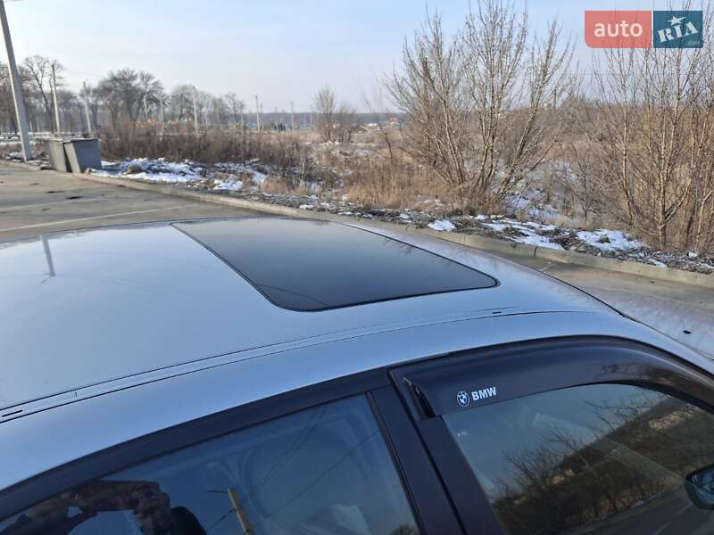 Седан BMW 5 Series 2001 в Синельниковому