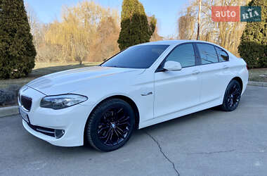 Седан BMW 5 Series 2011 в Умані