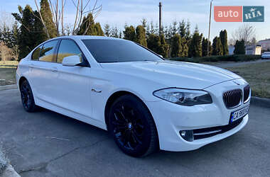 Седан BMW 5 Series 2011 в Умані