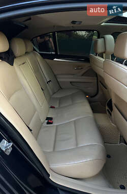 Седан BMW 5 Series 2010 в 