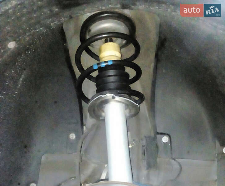 Седан BMW 5 Series 2002 в Киеве фото 53 Седан BMW 5 Series 2002 в Киеве