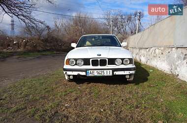 Седан BMW 5 Series 1989 в Днепре