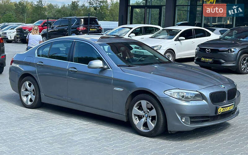 Седан BMW 5 Series 2012 в Черновцах