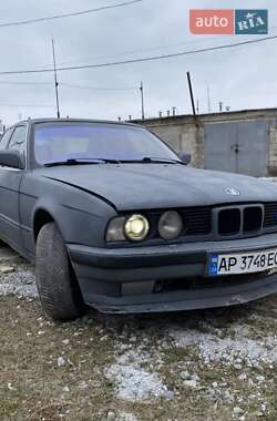 Седан BMW 5 Series 1988 в Запорожье