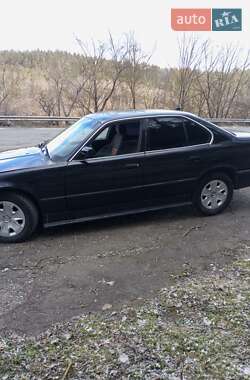 Седан BMW 5 Series 1991 в Дунаевцах