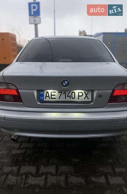 Седан BMW 5 Series 2002 в 