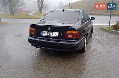 Седан BMW 5 Series 2001 в 