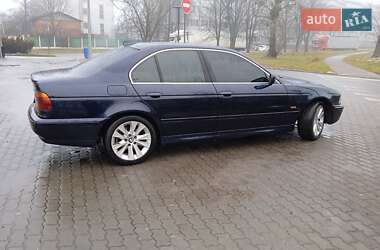 Седан BMW 5 Series 2001 в 
