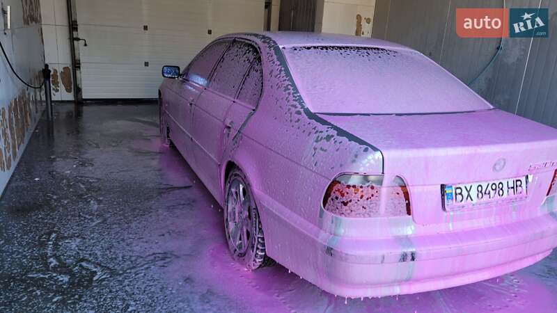 Седан BMW 5 Series 1999 в Чорткові