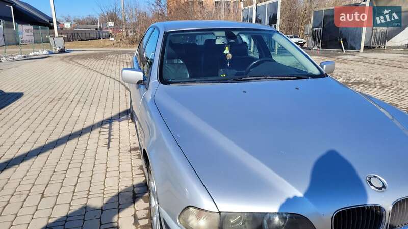 Седан BMW 5 Series 1999 в Чорткові