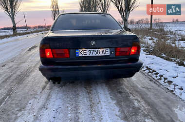 Седан BMW 5 Series 1989 в Днепре