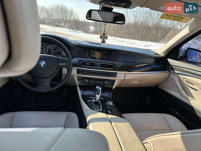 Седан BMW 5 Series 2012 в Ирпене