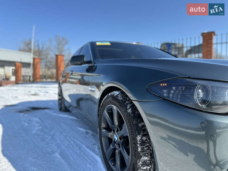 Седан BMW 5 Series 2012 в Ирпене