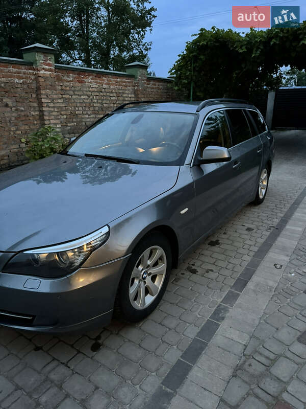 Универсал BMW 5 Series 2010 в Львове