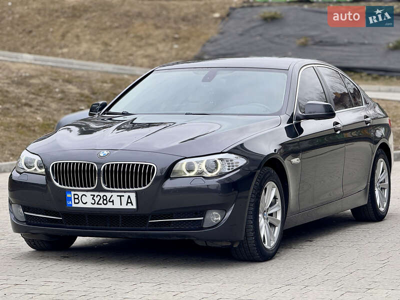 Седан BMW 5 Series 2010 в Яворові