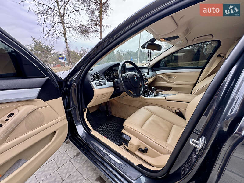 Седан BMW 5 Series 2010 в Яворові