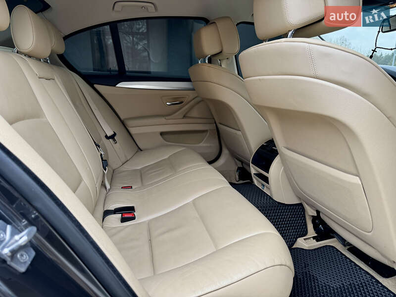 Седан BMW 5 Series 2010 в Яворові