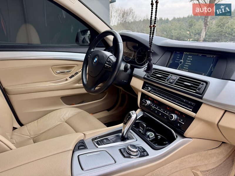 Седан BMW 5 Series 2010 в Яворові