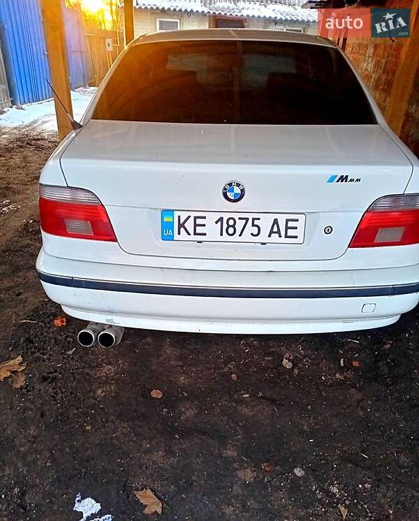 Седан BMW 5 Series 1998 в Богодухіву